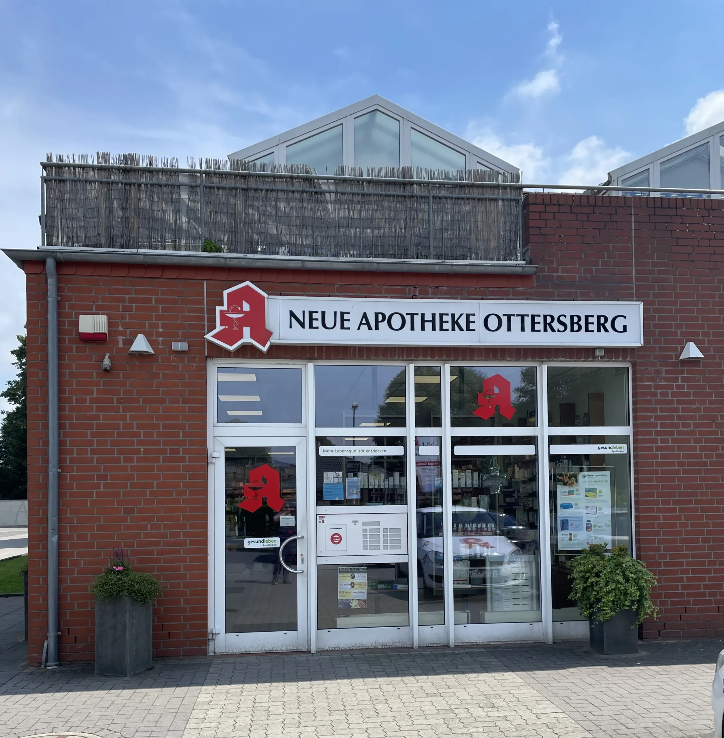 Apotheke-von-vorne
